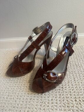 Claudia Ciuti Embossed Alligator Strapped Heels Size 7.5
